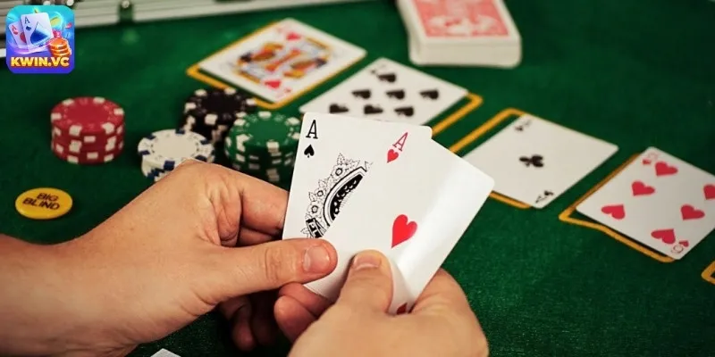 Các nguyên nhân dẫn đến việc bị downswing Poker là gì