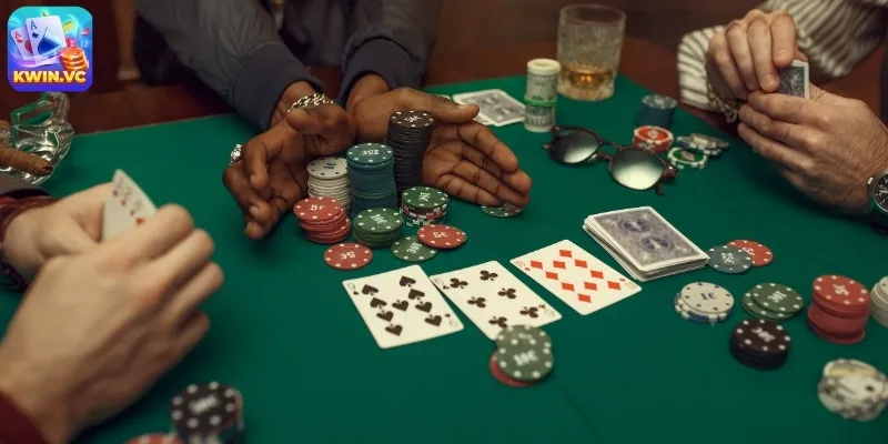 Lợi thế của vị trí trong Poker là gì mà quan trọng đến thế